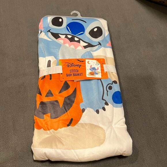 Cute Halloween blanket Disney Lilo and Stitch Stitch Halloween Baby Blanket NWT - Picture 2 of 6